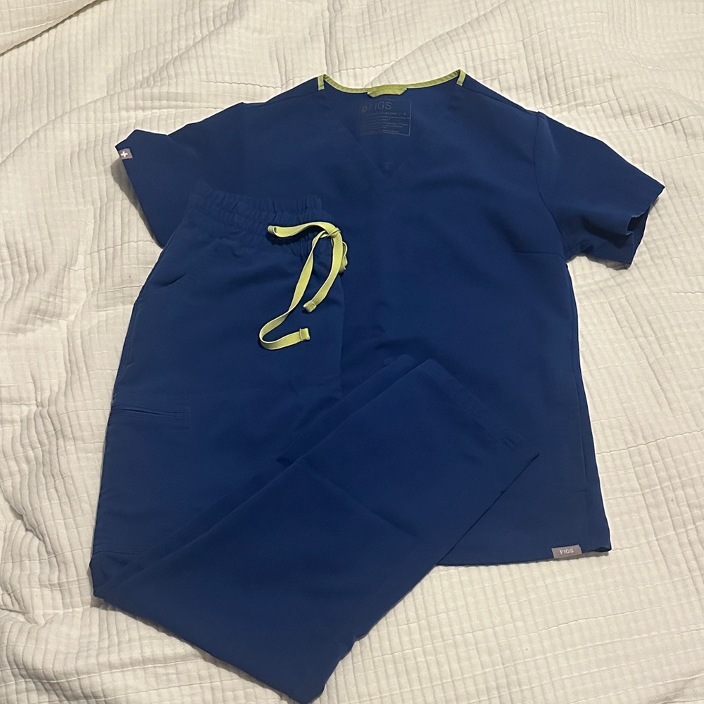 Figs Blue with Lime Details scrub set. 2 pocket top with high waisted pant s